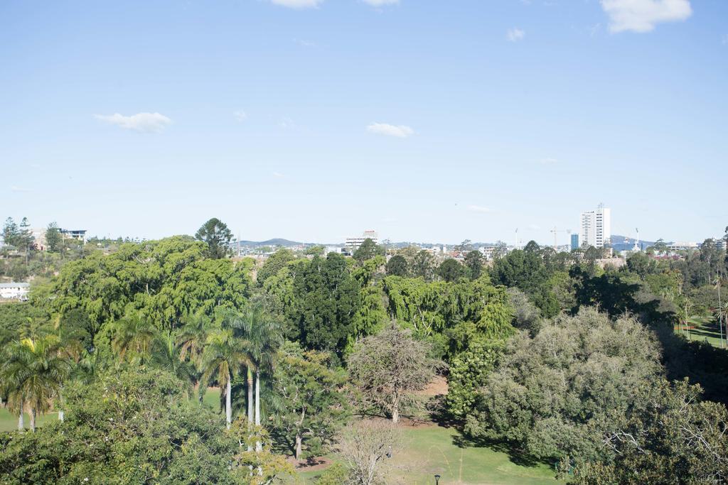 Hotel Royal On The Park à Brisbane Extérieur photo